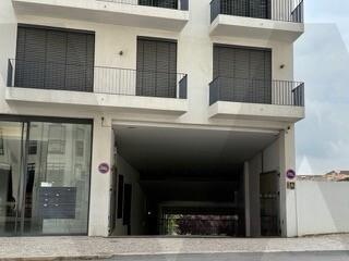 Garagem — Santarém